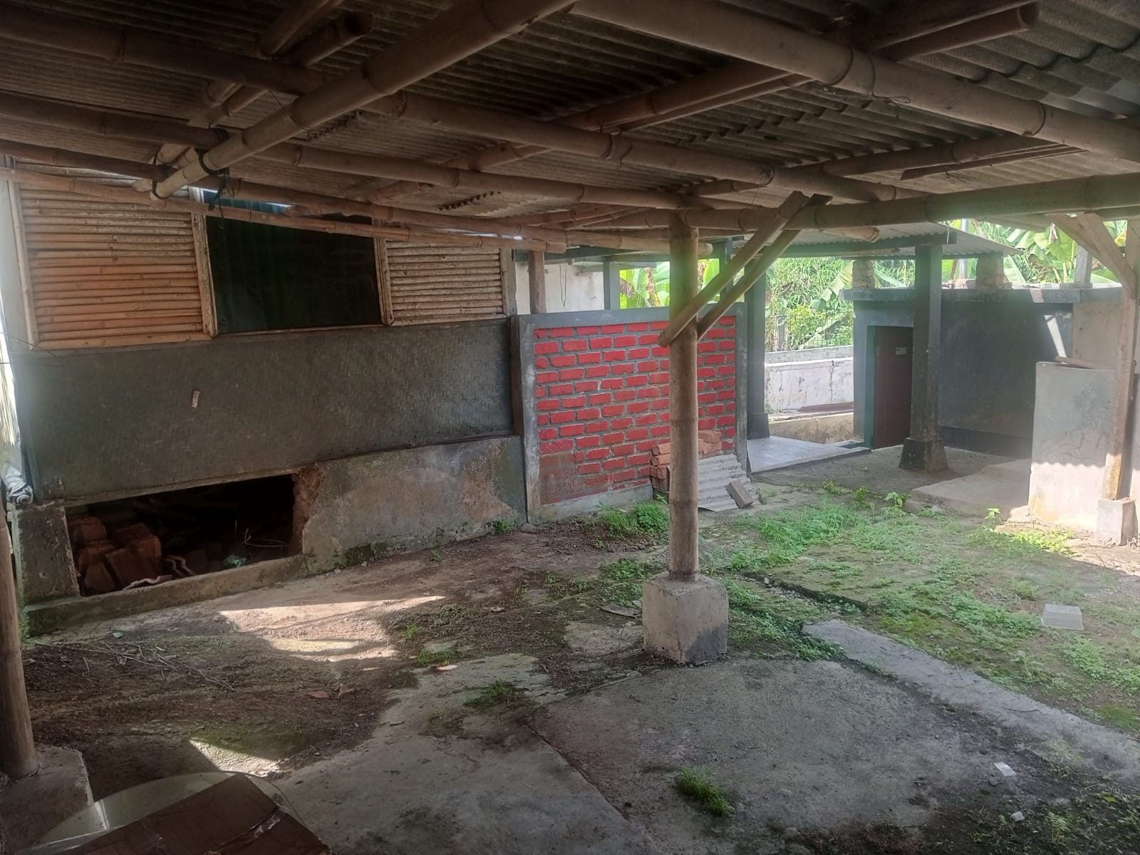 Lahan bekas villa kayu di Bukit Prana 2